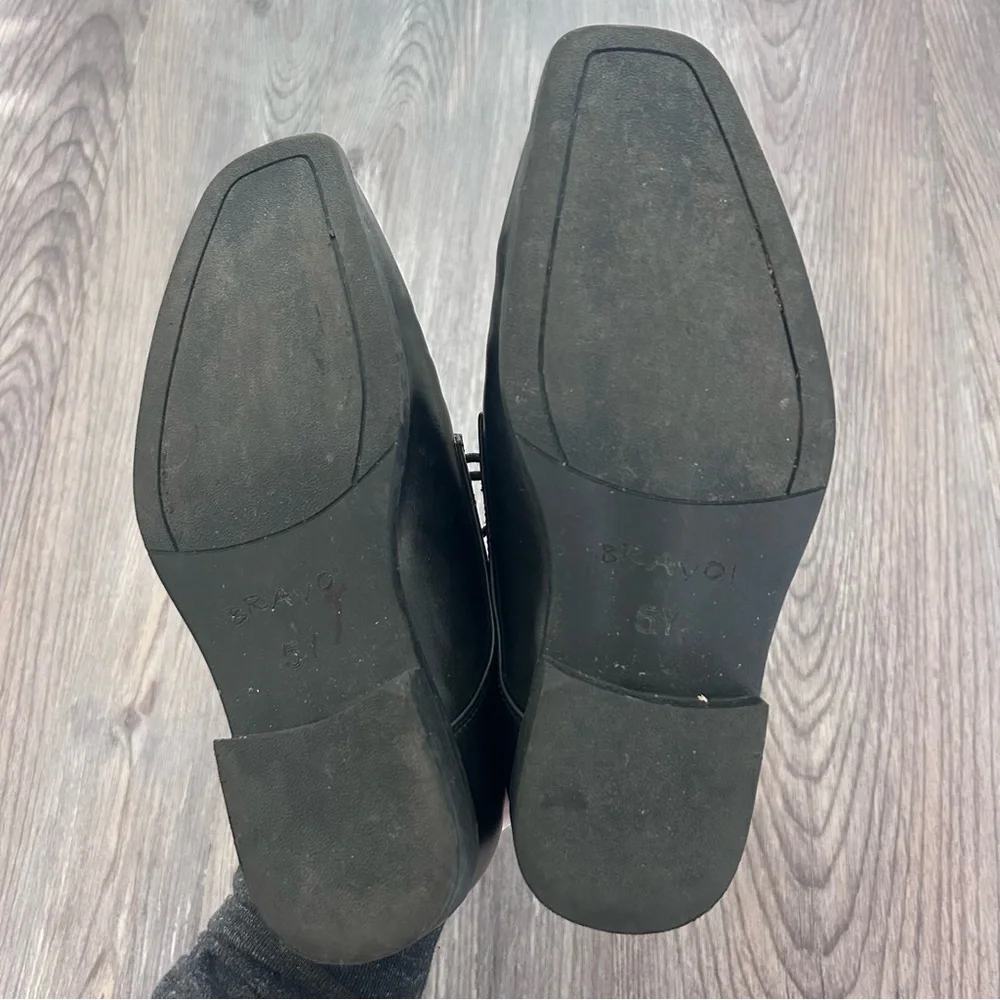 Boys Black Dress shoes Size 5